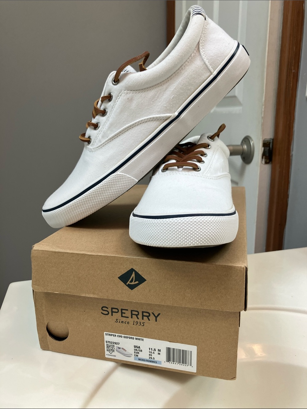 Men's Sperry White Canvas Sneakers Size 11.5 Medium Brand New (Retail $85)